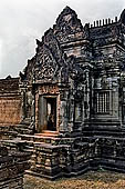 Angkor - Banteay Samre, the courtyard inside the first enclosure.